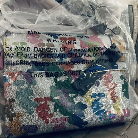 Disney Dooney Silver Wonder Mickey Mouse Crossbody - 10th Anniversary. - Picture 5 of 6